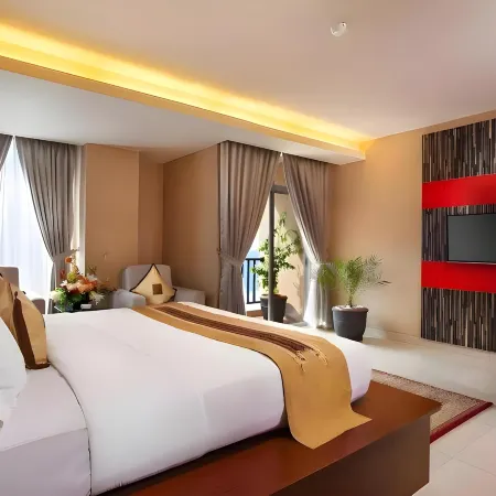 Lion Hotel & Plaza
