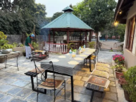Jungle Safari Resort Hotels in Sauraha