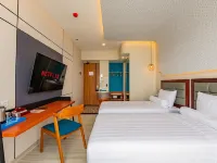 Azana Boutique Hotel Solo Hotels in Laweyan