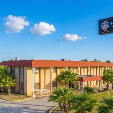 Woodfield Inn & Suites Hotel O, Yoakum TX 111