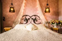 Villa Toscana Boutique - Bed and Breakfasts