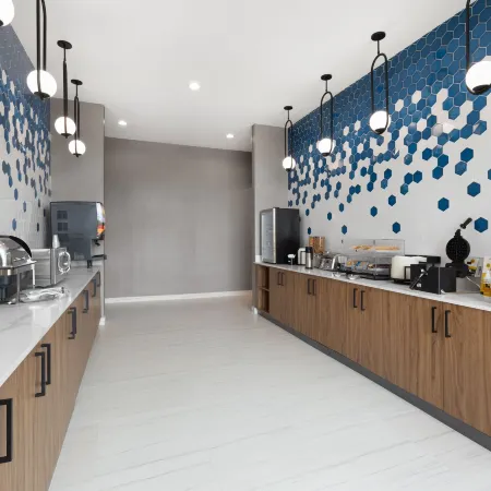 La Quinta Inn & Suites by Wyndham Athens I-65
