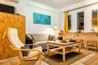Charming Downtown Retreat with Parking Spot