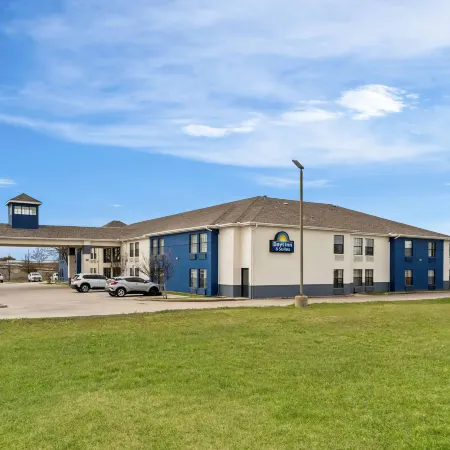 Days Inn by Wyndham Dallas Plano