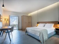 Armantanis Luxury Suites Hotele w: Itilo