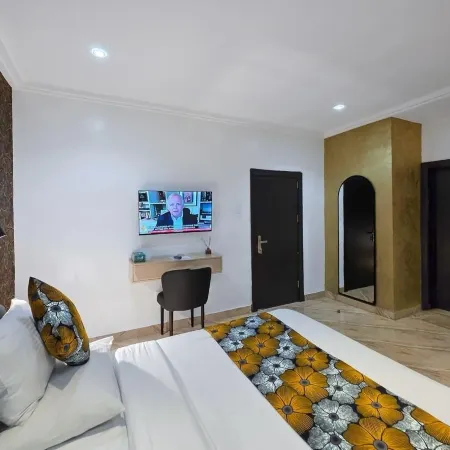 Dou Hotels