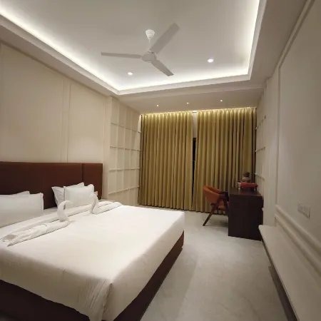 Aceotel Premier Srinivasa, Ujjain Hotels in Gothada