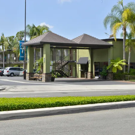 Best Western Plus Pavilions