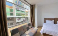 CN Homestay B1 Floor 2 at Nagoya Hill Mall - 2-Star
