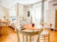 L'Accademia dei Sogni Hotels in Sassari