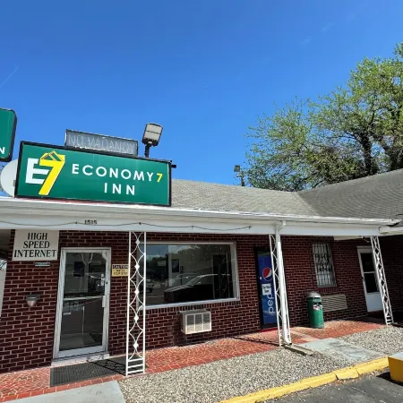 Economy 7 Inn Hampton