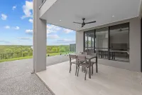 Brand New Riverfront Home, Pool and Sunrise Views - Apartment