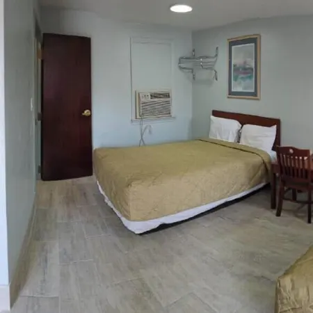 Deluxe Inn Elkton