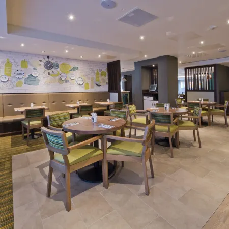 Premier Inn Slough Central South