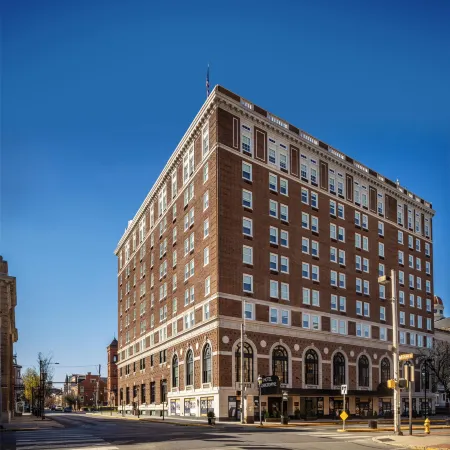 The Yorktowne Hotel, Tapestry Collection by Hilton
