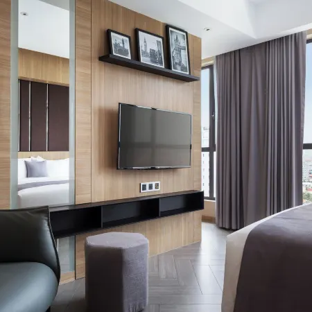 One Residence Hotel & Apartment Отели рядом с достопримечательностью «Торговый центр Aeon»