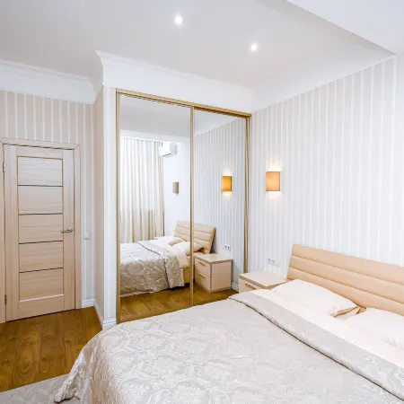 LuxuryLakePark 2BD apartment