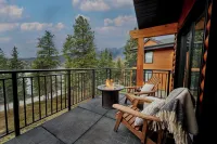 Pyramid Lake Lodge - Mountain view