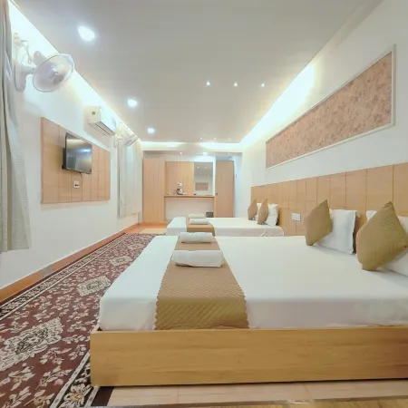 Golden Oak- 5 Min Walk from Golden Temple
