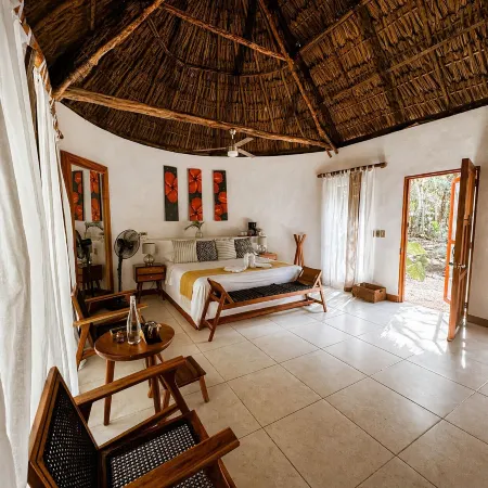 Hotel Boutique Cenote Secreto Maya
