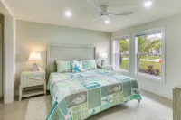Luxe Canal Home 2 King Suites Huge Salt Pool - Wifi