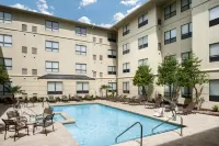 Hyatt House Dallas Uptown - Rooftop Pools