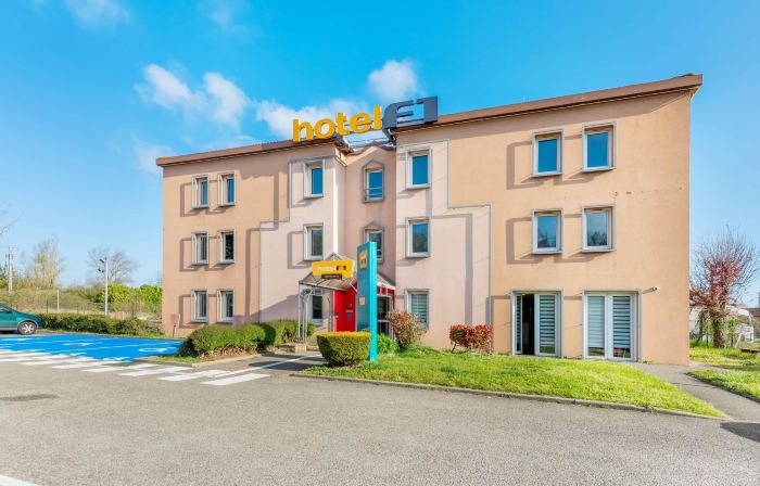 Hotelf1 Lyon Bourgoin-Jallieu