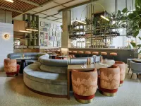 Tribe London Canary Wharf - Barer