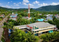 Hotel Raja Ampat - parking
