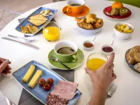 Ibis Cavaillon Luberon - breakfast