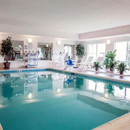 Comfort Suites Near Indianapolis Airport