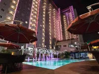 MG Suites Hotel Semarang - Kolam Renang