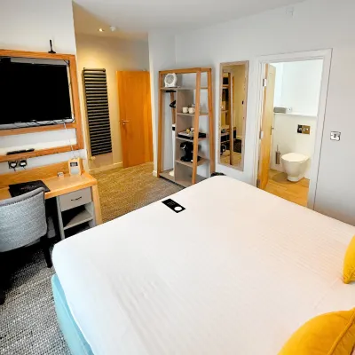 Rooms at Haslar Marina Hotels near Mary Rose Museum