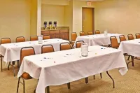 Holiday Inn Express & Suites Oklahoma City - Bethany - que admiten mascotas