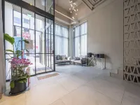 Hotel Libre Hotels near Singil Park