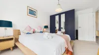 Red Robin - 2 Bedroom Holiday Home - Sageston - 3-Star