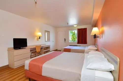 Motel 6 Twentynine Palms, CA - 2-Star