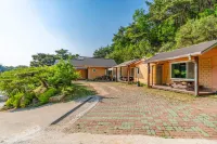 Cheorwon Hwagang Yellow Earth Pension