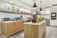 Hampton Inn & Suites Cincinnati/Uptown-University Area - breakfast