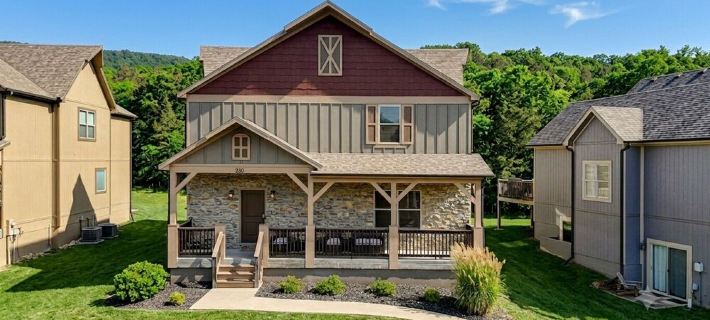 Canoe Creek Lodge: 2 Pools, Private HotTub, Game Loft, Boat Prkg in Branson Cnyn Hotels in Ridgedale