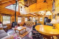 Cozy Family Cabin w/ Hot Tub - 10 Mi to App State! - 3-stjärniga