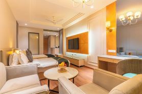 Ranveer Hotel