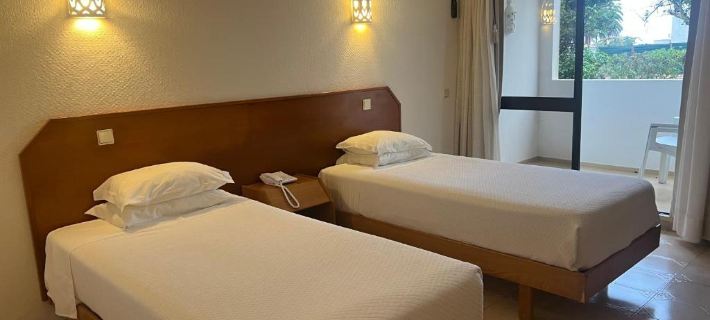 Albergaria Dom Manuel Hotel Hotels in Lagoa