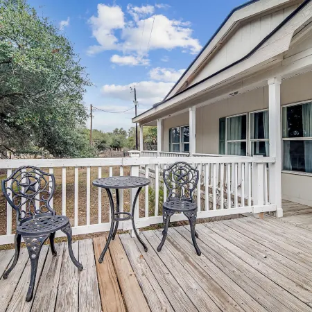 Canyon Lake-sweet Retreat