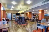 Hampton Inn Johnson City - Parkplatz