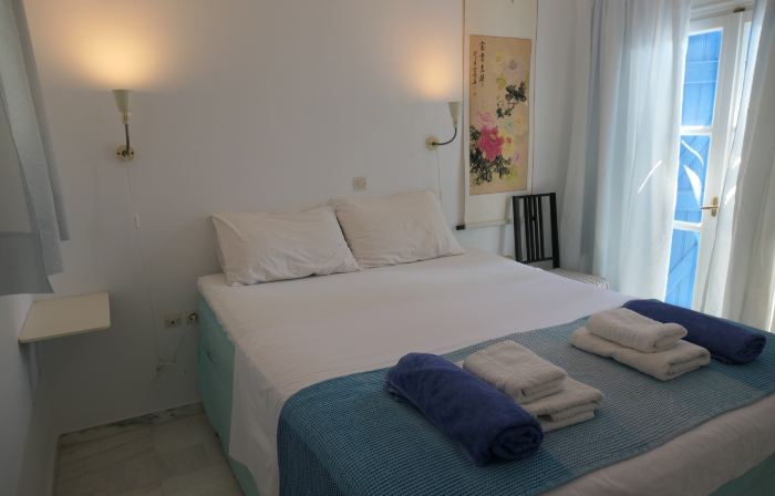 Charming Naxos Villa, Ocean Views, Modern Comfort, Tranquil Escape