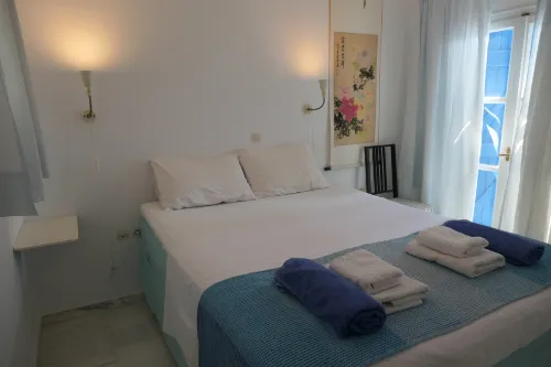 Charming Naxos Villa, Ocean Views, Modern Comfort, Tranquil Escape - Villaer
