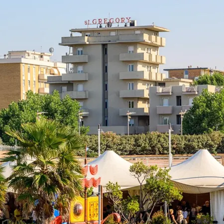 Hotel St. Gregory Park