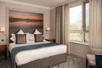 Manor House Country Hotel - parking