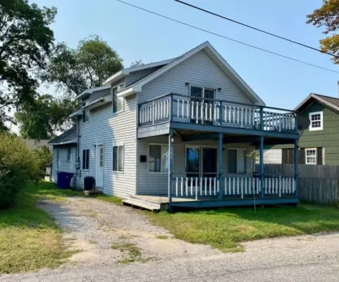 Bright Beautiful beach theme home walking distance to Lake Michigan & downtown! - Wi-Fi